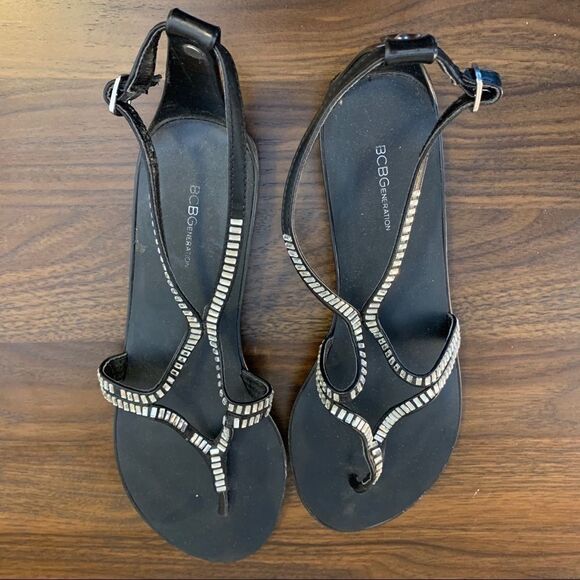 BCBGeneration Flat Silver Sparkle Sandals - Picture 1 of 7